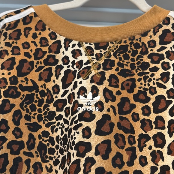 Adidas animal print over sized sweatshirt - L - Picture 4 of 8